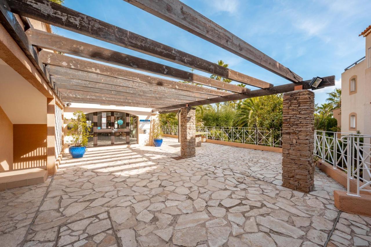 Residence Pierre & Vacances L'Anse De Pramousquier Le Lavandou Buitenkant foto